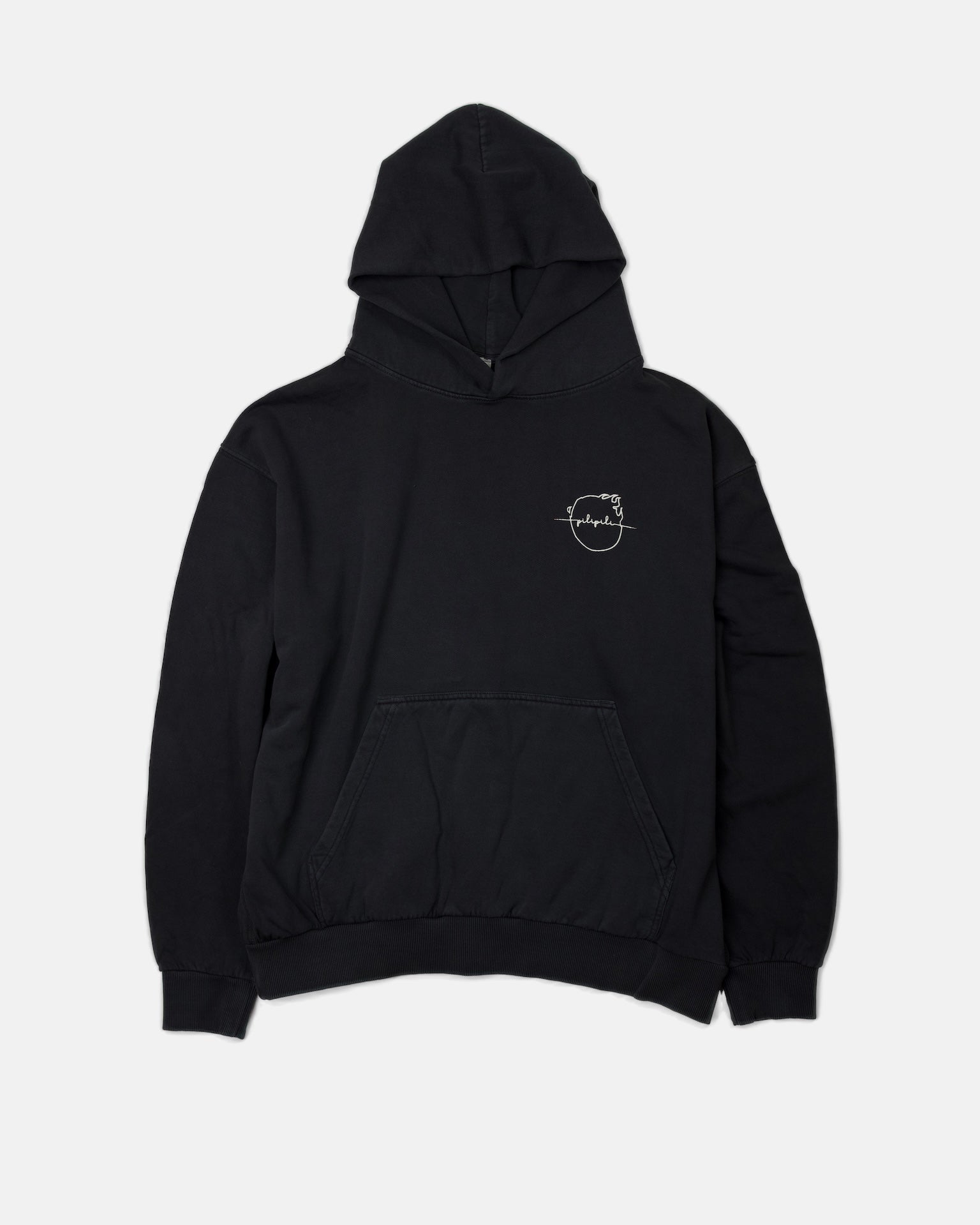PiliPili Hoodie In Black